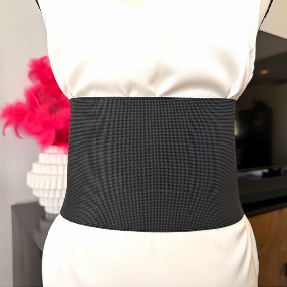 Vintage Black Abstract Corset Stretch Belt - Picture 3 of 7